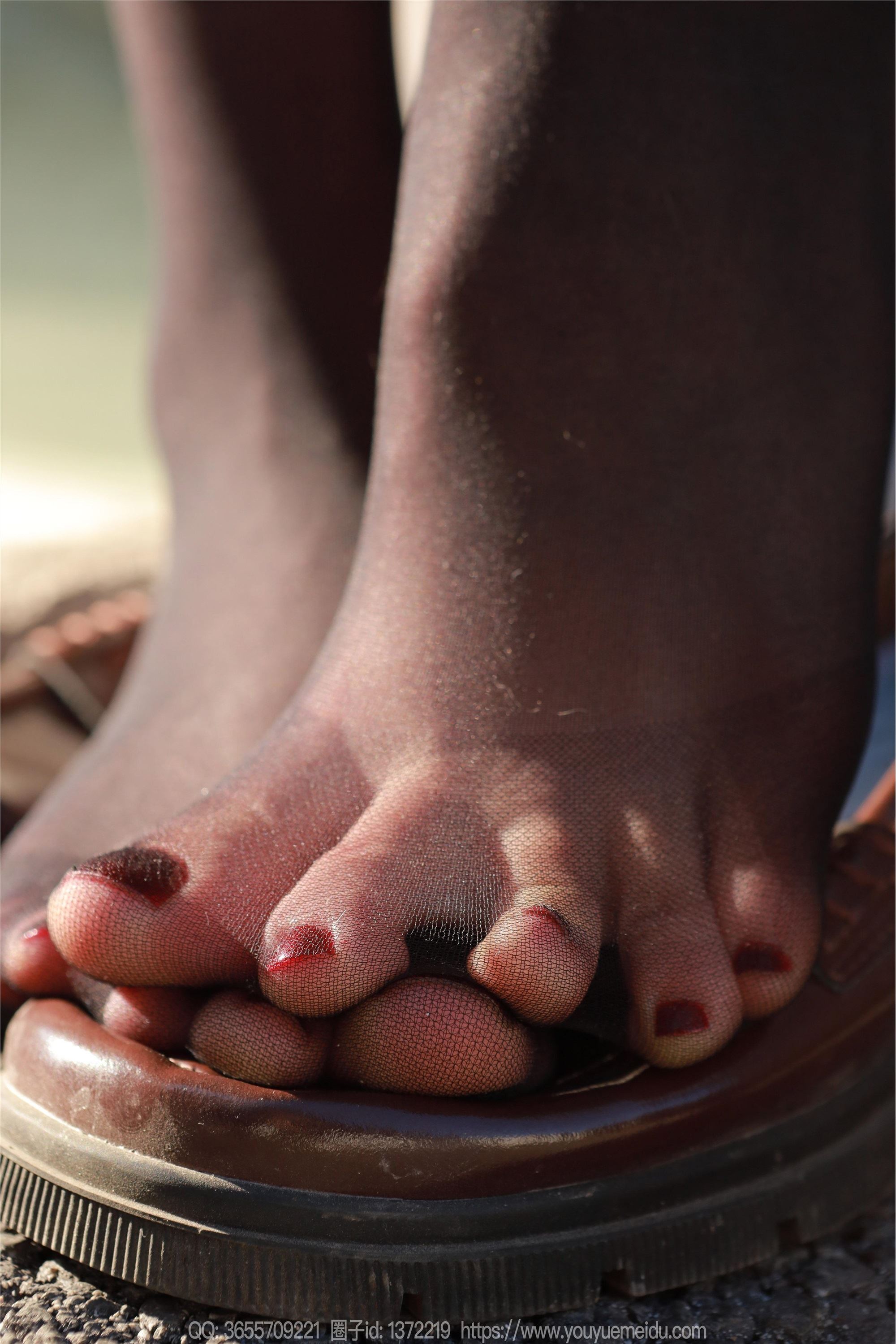 IESS异思趣向  2024.12.05 丝享家 1916 团团《阳光黑丝》